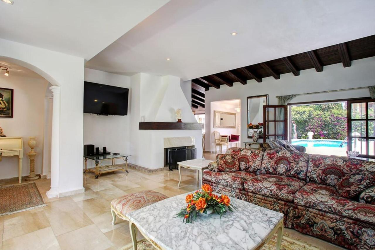 Exclusive Villa Las Palmeras Puerto Banus With Heated Private Swimming Pool, Marbella, Spain Zewnętrze zdjęcie